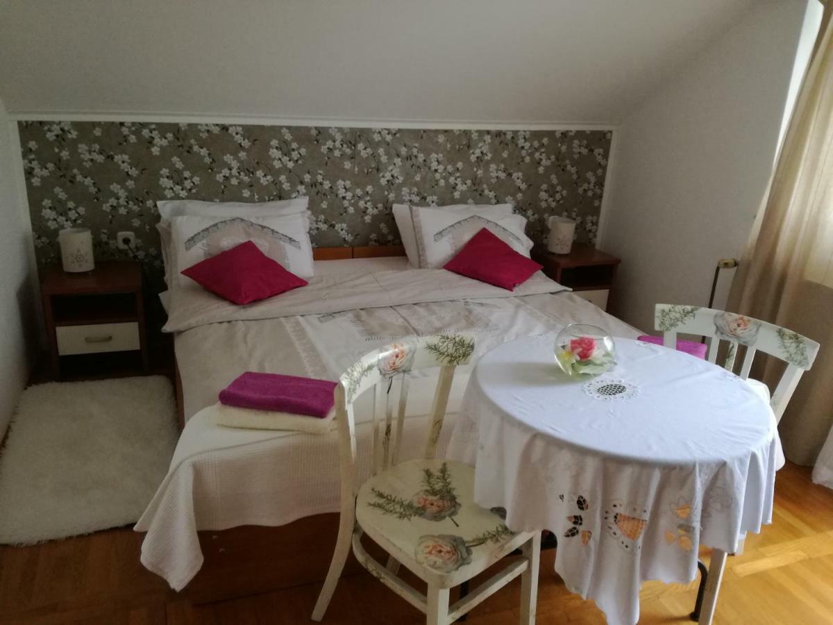 Apartman Jasmin Lägenhet Čatrnja Exteriör bild